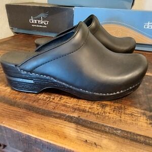 Dansko Women's Classic Black Mules
